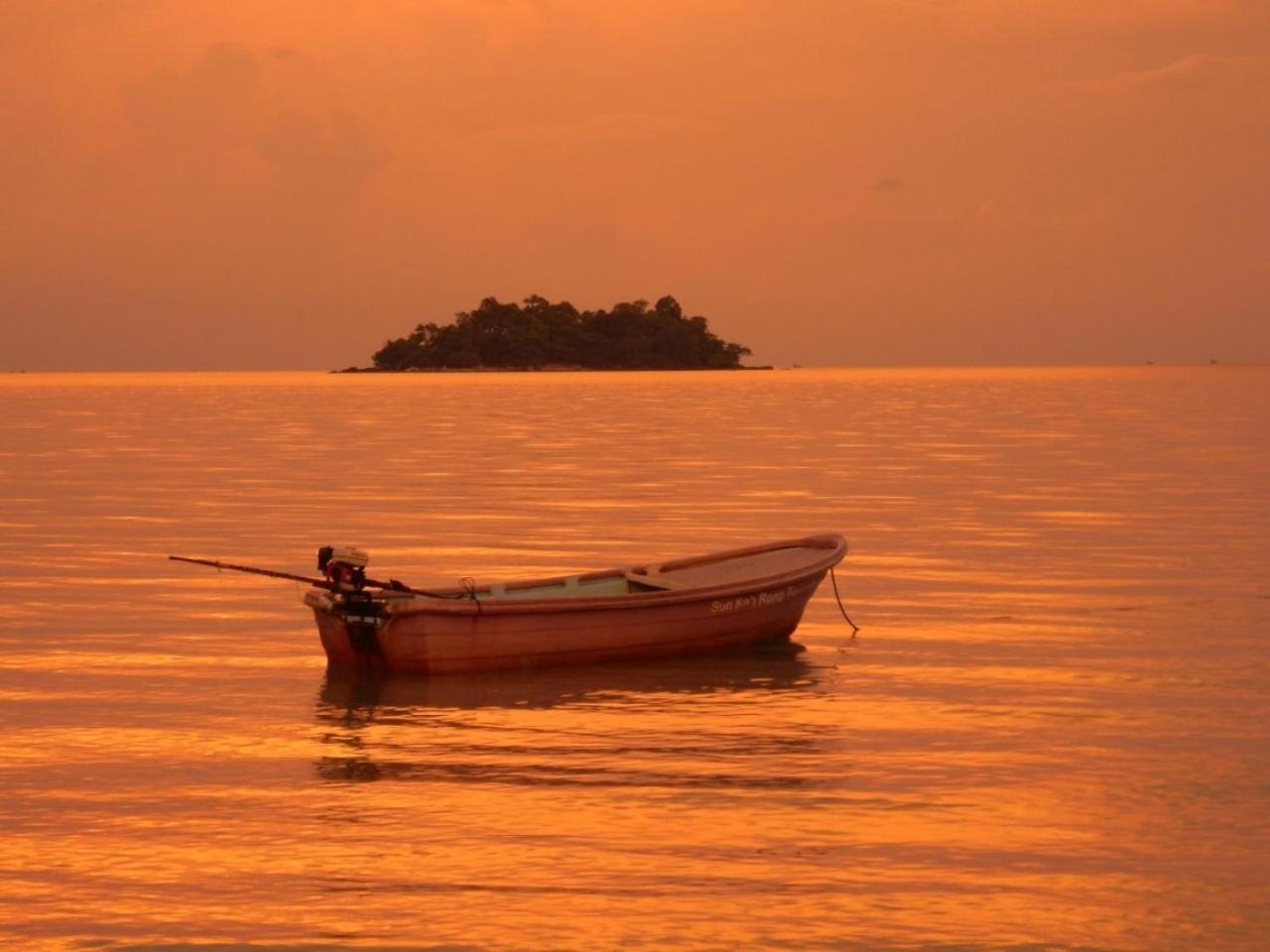 Sandbank Restaurant & Camping Koh Rong Kaoh Touch Εξωτερικό φωτογραφία