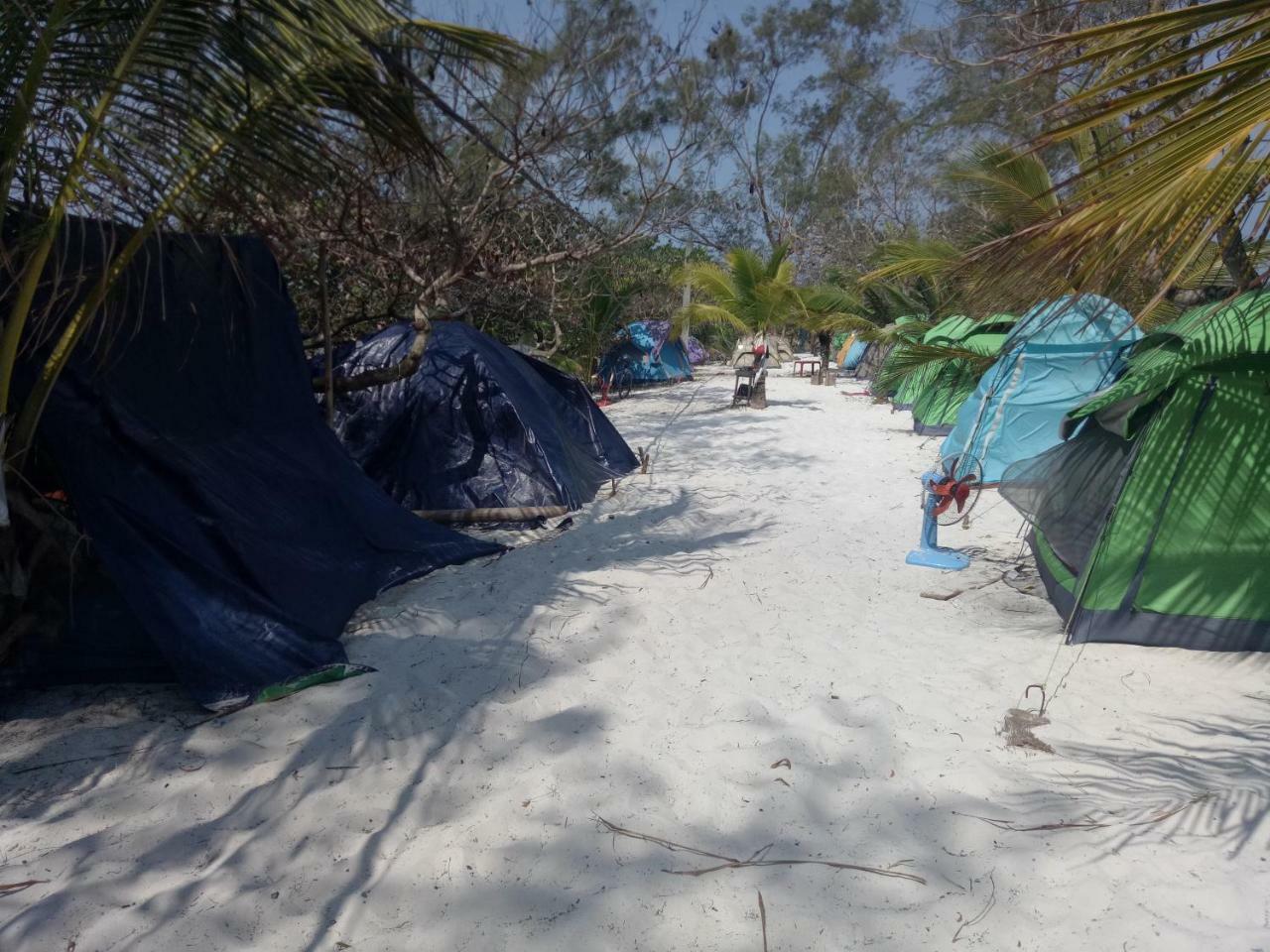 Sandbank Restaurant & Camping Koh Rong Kaoh Touch Εξωτερικό φωτογραφία
